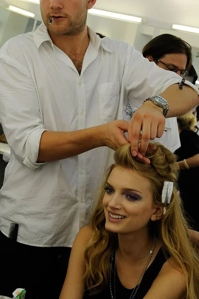Look 19